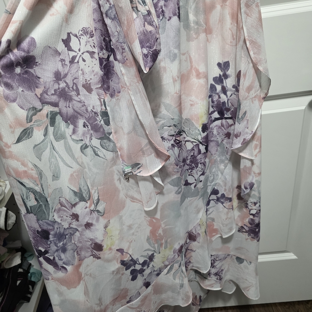 Floral Ruffel Dress - Picture 4 of 5